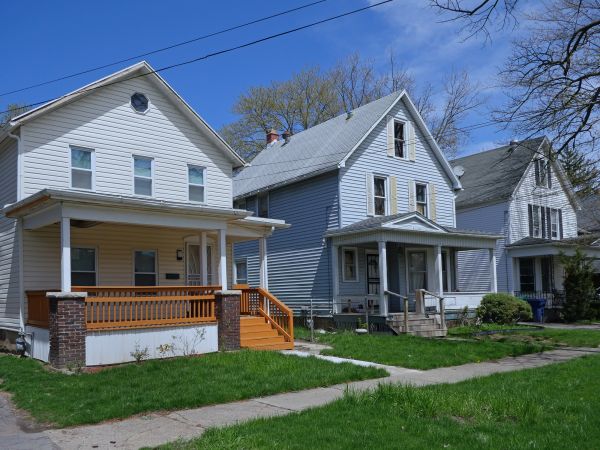 Aluminum Siding Replacement in Cypress