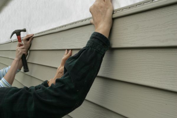 Cost of Insulated Siding Installation in Cypress