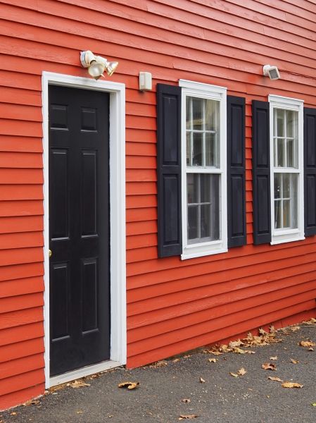 Cost of Red Vinyl Siding Installation in Cypress