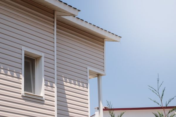 Cost of Vinyl Siding Hole Repair in Cypress
